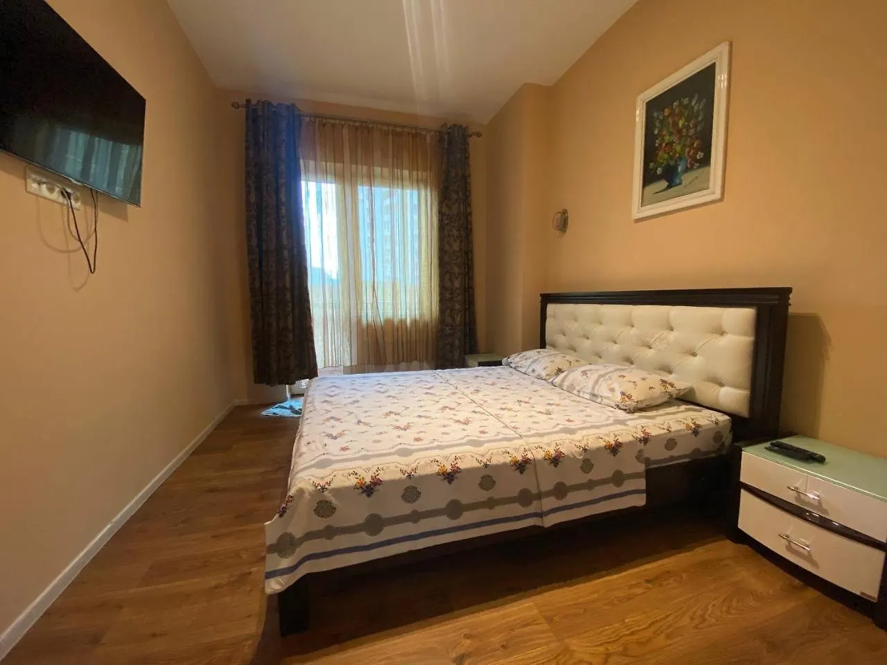 Apartment On Dragomirova Kyiv