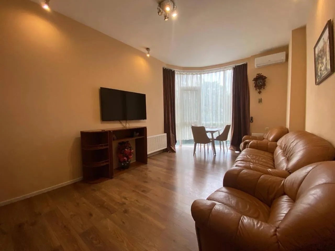 Apartment On Dragomirova Kyiv Ukraine