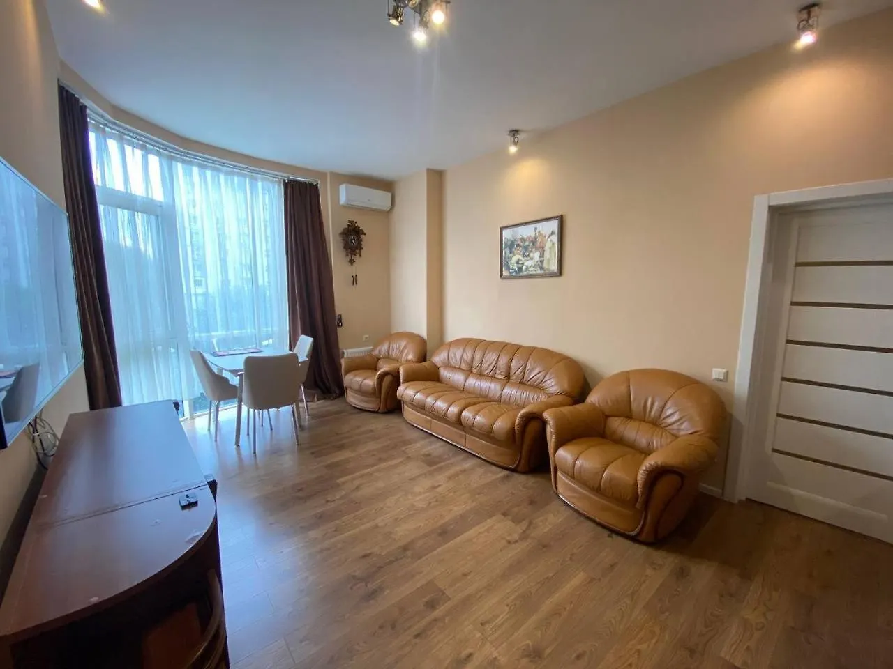 Apartment On Dragomirova Kyiv