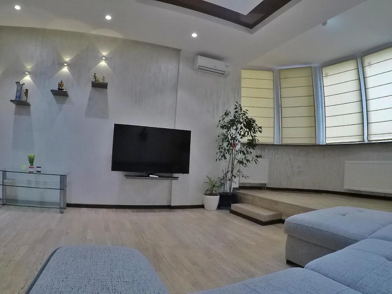 Apartment On Dragomirova Κίεβο